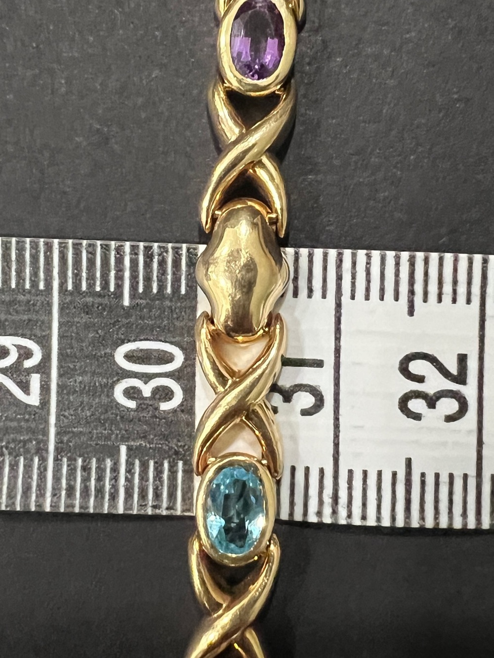 18K Gold Vintage “XO” Infinity bracelet, Italy, 8in, 15g, Bevel set gemstones - Picture 9 of 11
